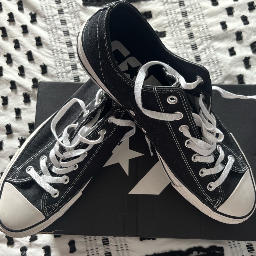 Men’s Converse Lows
